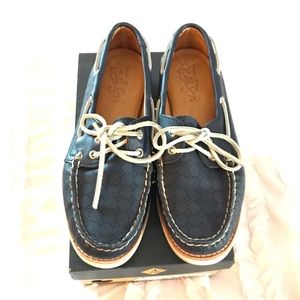 Sperry Gold Cup Authentic Original Boat Shoe 7